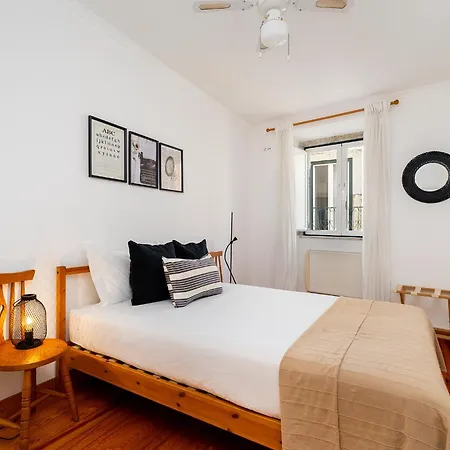 Apartament Whome Experience Like A Local In Alfama *